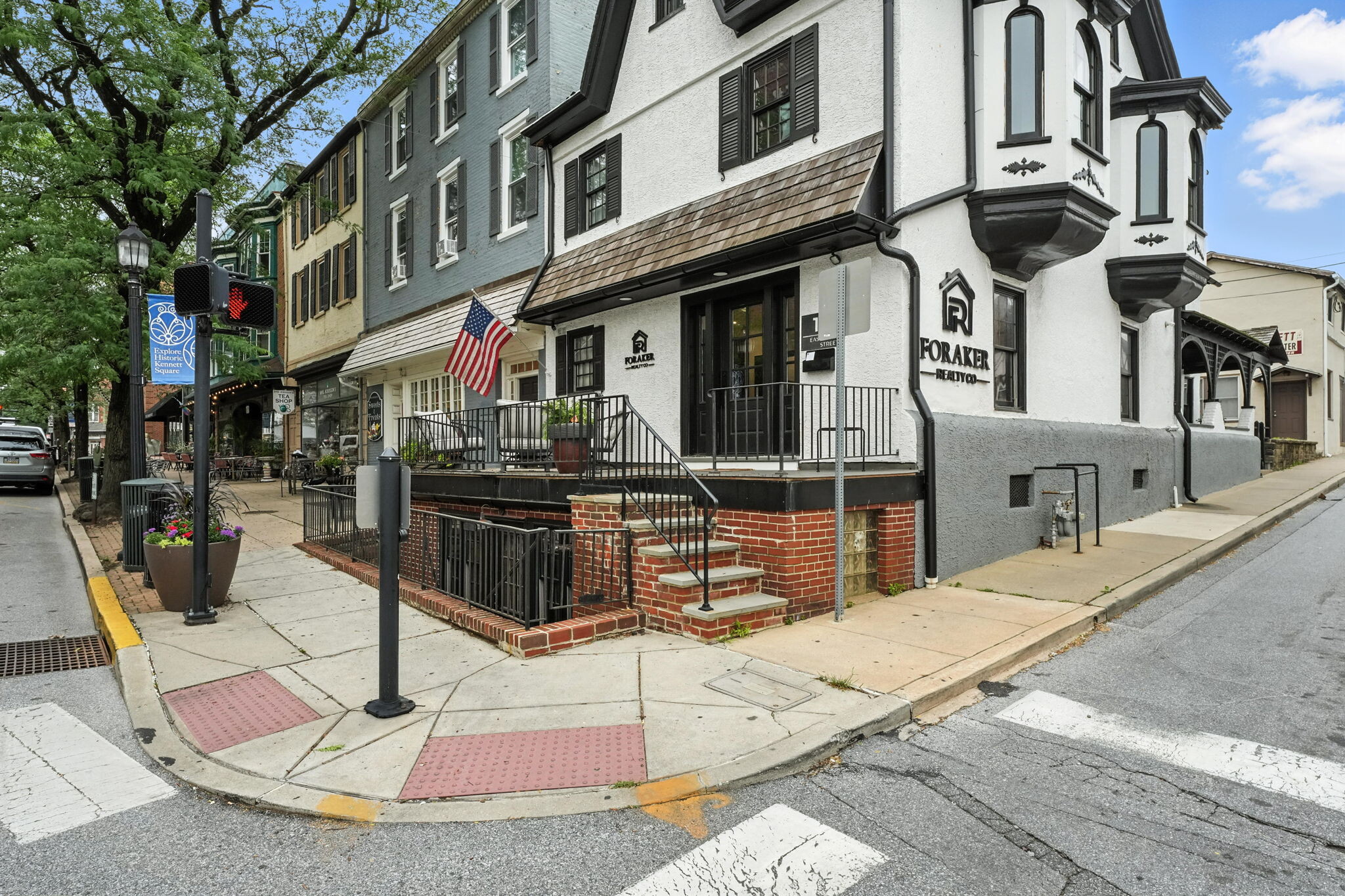 135 E State St, Kennett Square, PA à louer Photo de l’immeuble– Image 1 sur 15