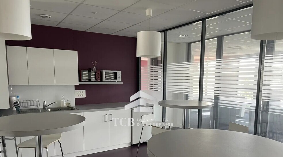 Bureau dans Saint-Herblain à louer - Photo de l’immeuble – Image 2 sur 8