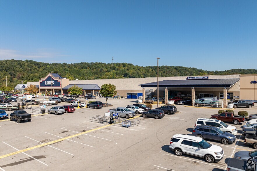 6692 Clinton Hwy, Knoxville, TN à louer - Photo de l’immeuble – Image 2 sur 5