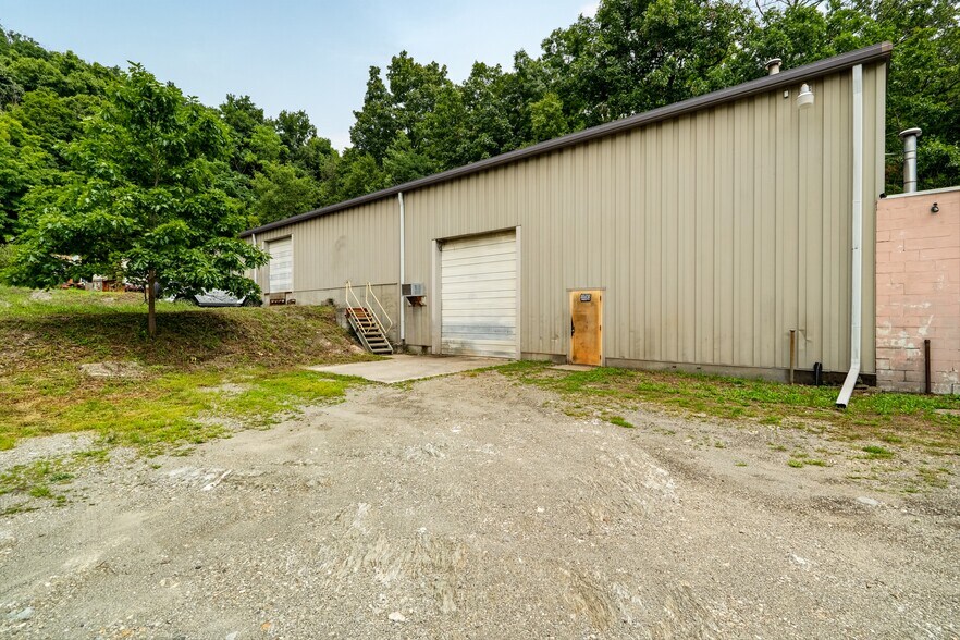 1397 Route 55, Lagrangeville, NY à vendre - Photo de l’immeuble – Image 3 sur 23