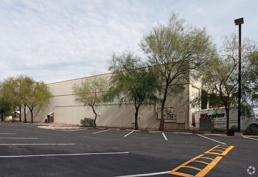 3785 E 34th St, Tucson, AZ à louer - Photo de l’immeuble – Image 3 sur 6