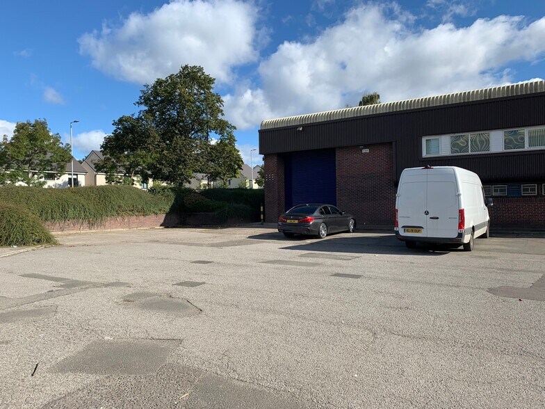 2500 London Rd, Glasgow à louer - Photo de l’immeuble – Image 3 sur 10