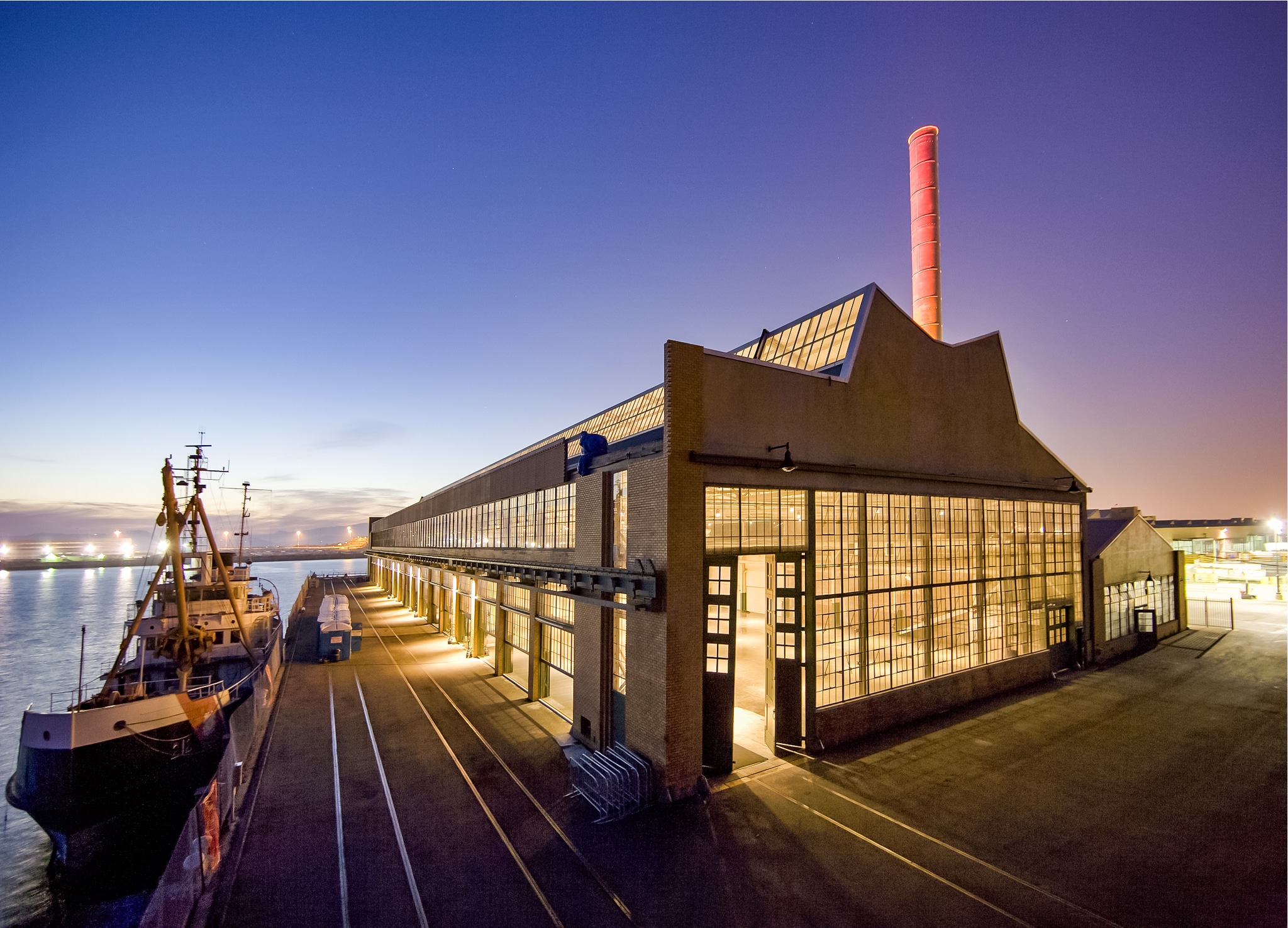 1414 Harbour Way S, Richmond, CA à louer Photo principale– Image 1 sur 7