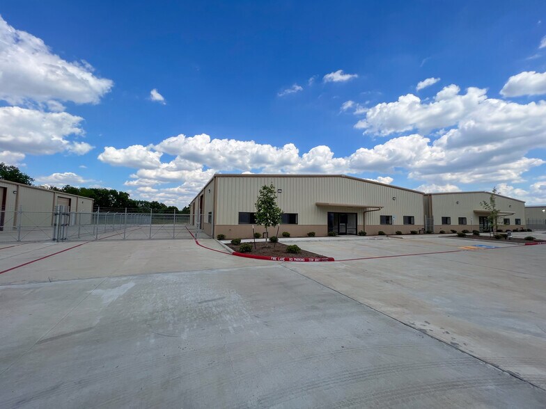 3410 Longhorn Dr, Houston, TX à vendre - Photo principale – Image 1 sur 20