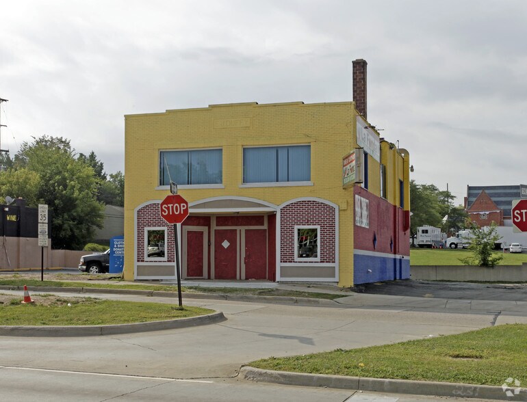 72 Auburn Ave, Pontiac, MI à louer - Photo de l’immeuble – Image 2 sur 7