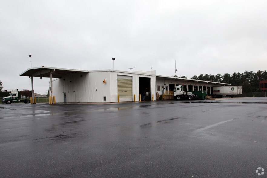 606 W Basin Rd, New Castle, DE à louer - Photo principale – Image 2 sur 6