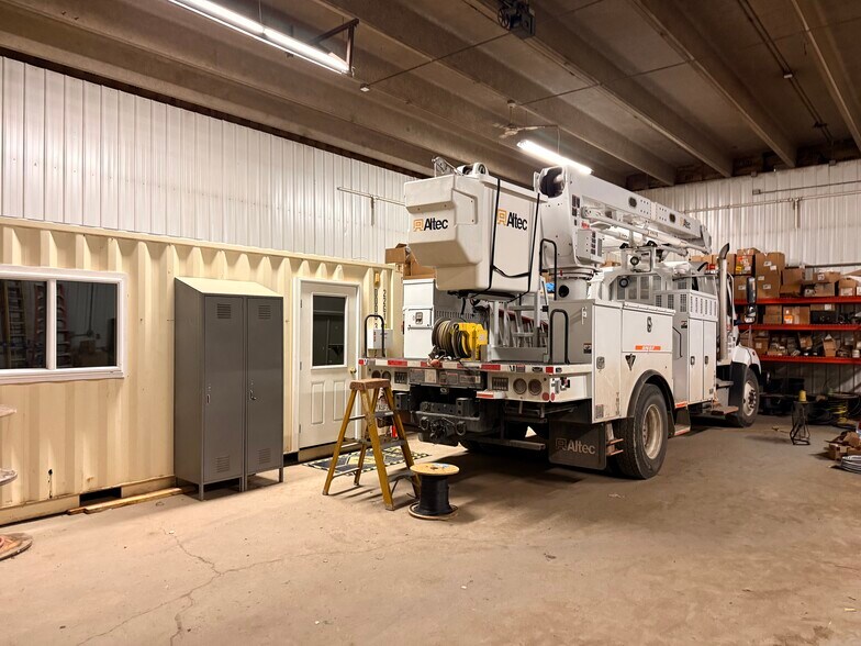 1814 23rd St S, Moorhead, MN à vendre - Photo de l’immeuble – Image 3 sur 6