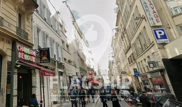 Local commercial dans Paris à louer - Photo de l’immeuble – Image 2 sur 2