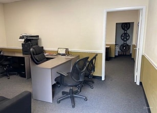 4990 SW 52nd St, Fort Lauderdale, FL à louer Photo intérieure– Image 2 sur 4