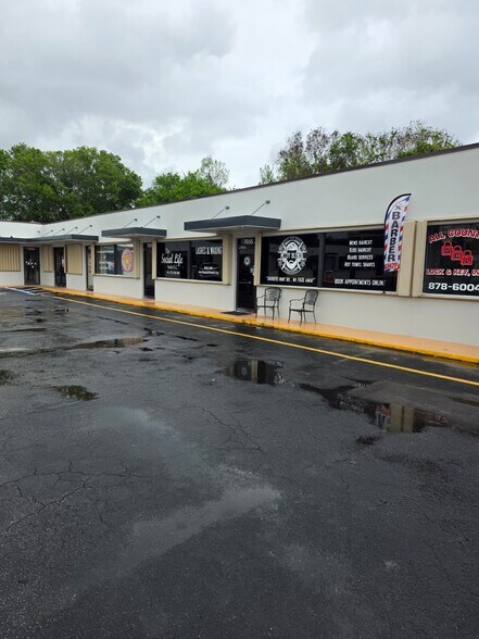 7630 S Us-1 Hwy, Port Saint Lucie, FL à louer - Photo de l’immeuble – Image 2 sur 13
