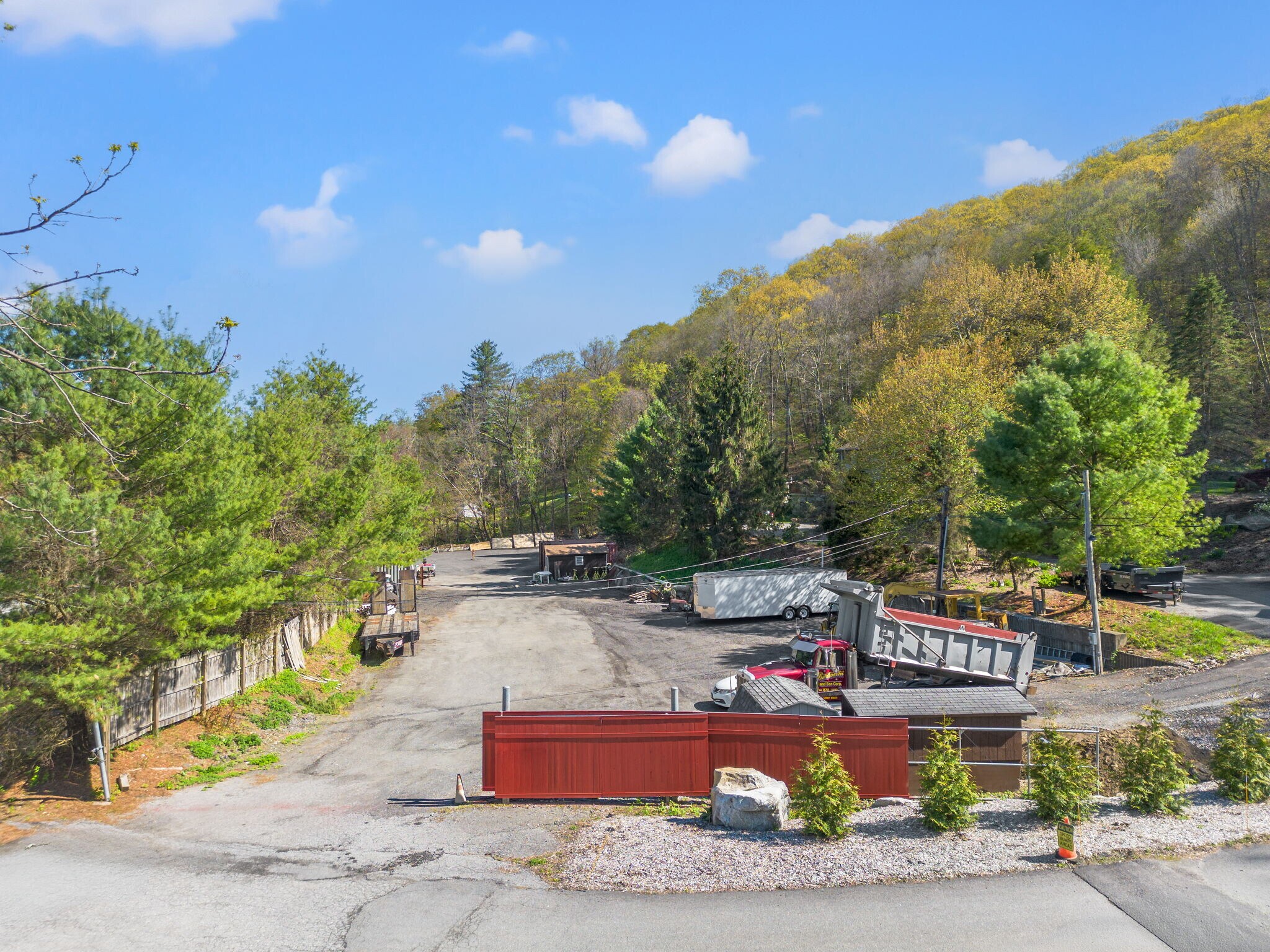 5 Bertocchi Ln, Holmes, NY à louer Photo principale– Image 1 sur 6