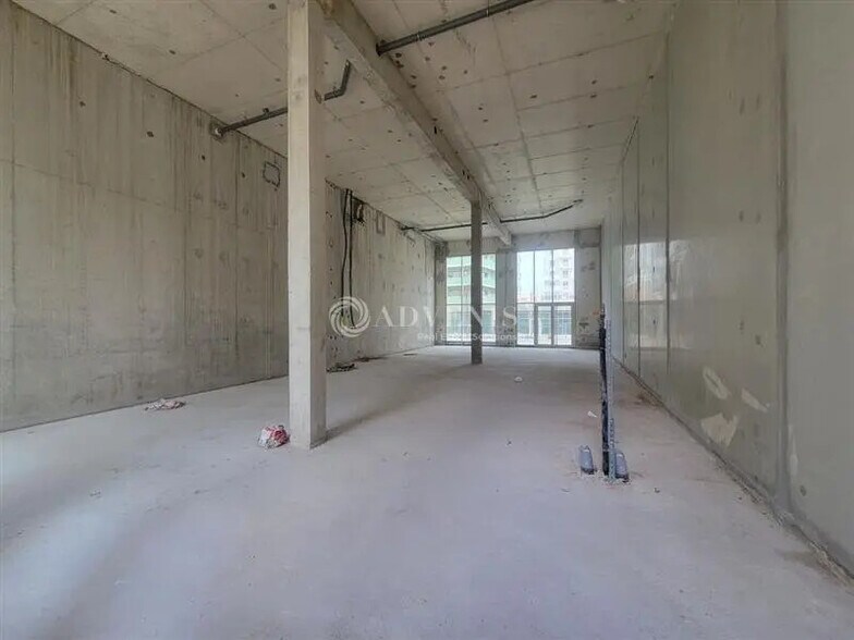 Local commercial dans Saint-Ouen-sur-Seine à louer - Photo intérieure – Image 3 sur 5