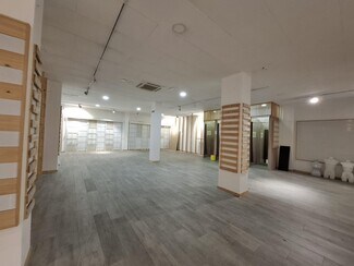 Plus de détails pour Local commercial à louer