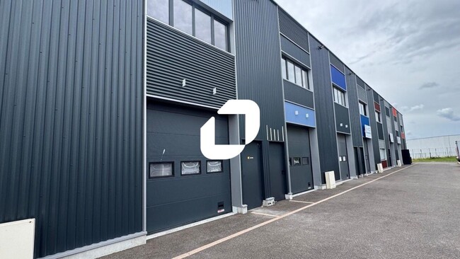 Plus de détails pour 13 Rue Du Chemin De Fer, Lampertheim - Local d'activités à louer