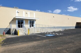 Plus de détails pour 5827 W Us Highway 90, San Antonio, TX - Industriel/Logistique à louer