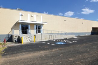 Plus de détails pour 5827 W Us Highway 90, San Antonio, TX - Industriel/Logistique à louer