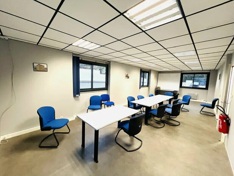 Local d'activités dans Rogerville à vendre - Photo intérieure – Image 3 sur 6