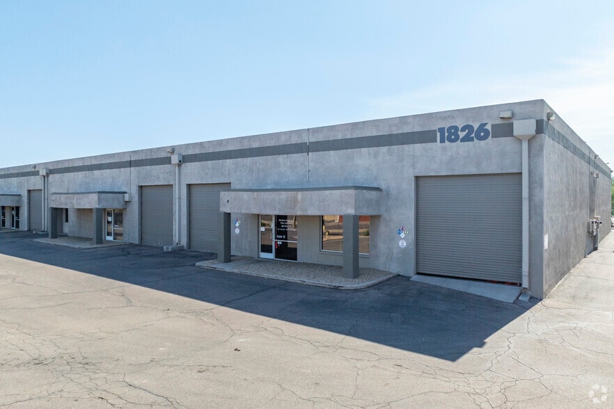1826 W Broadway Rd, Mesa, AZ à louer - Photo principale – Image 1 sur 7