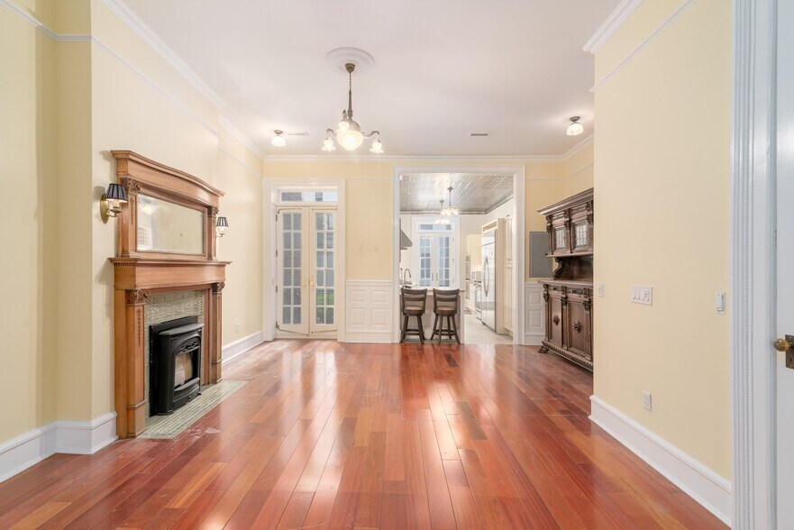 338 W 71st St, New York, NY à vendre - Photo de l’immeuble – Image 3 sur 24