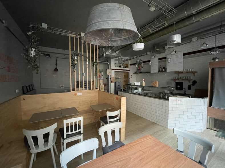 Local commercial dans Paris à louer - Photo de l’immeuble – Image 1 sur 1