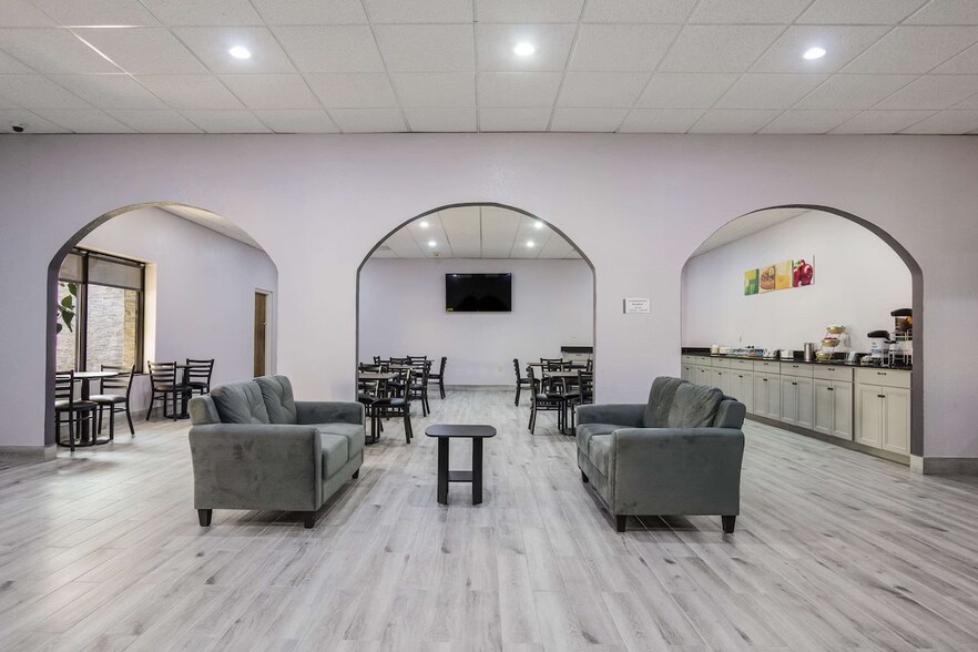 2200 S Court St, Grayville, IL à vendre - Photo de l’immeuble – Image 3 sur 6