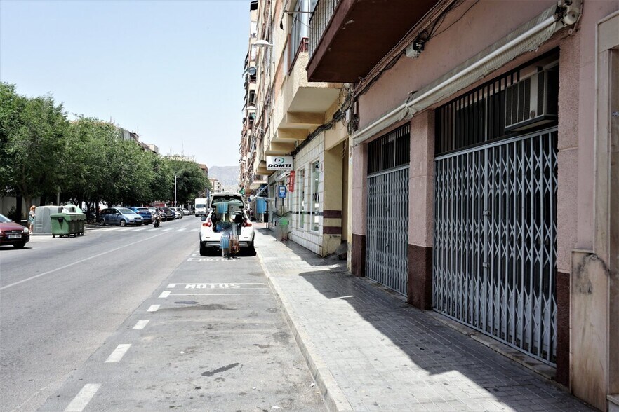 Local commercial dans Elda, Alicante à vendre - Photo de l’immeuble – Image 2 sur 11