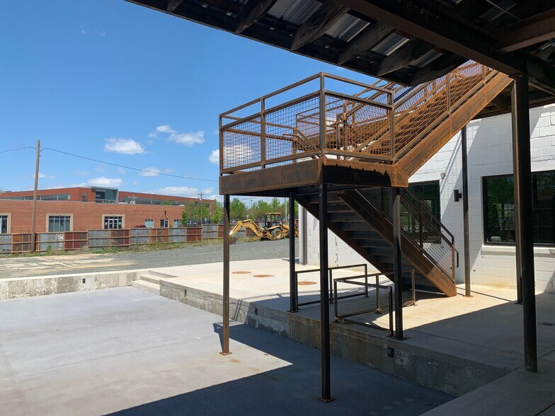 618 E Ramseur St, Durham, NC à vendre - Photo de l’immeuble – Image 2 sur 5