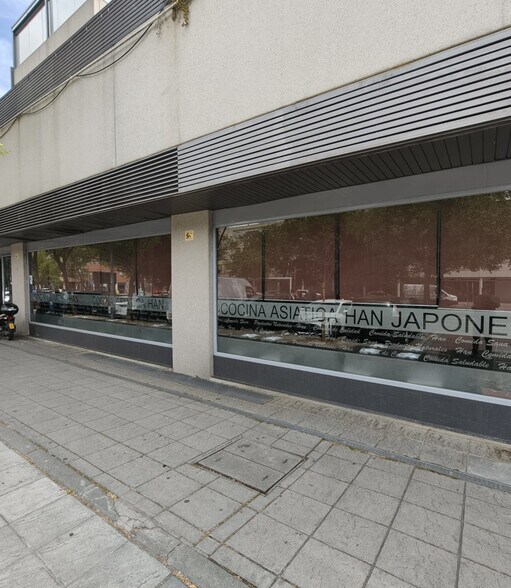 Local commercial dans Pinto, Madrid à louer - Photo de l’immeuble – Image 1 sur 5