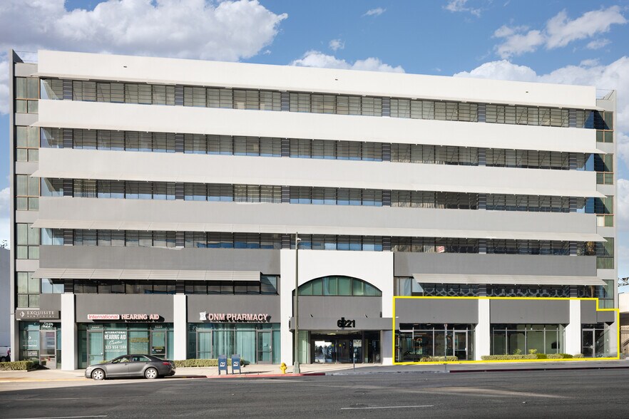 6221 Wilshire Blvd, Los Angeles, CA à louer - Photo de l’immeuble – Image 2 sur 20