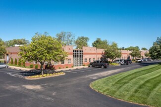 Plus de détails pour 1534-1552 Ormsby Station Ct, Louisville, KY - Bureau à louer