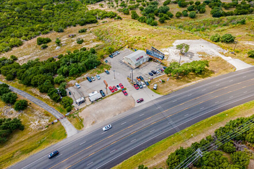 21601 W State Hwy 71, Spicewood, TX à vendre - Photo de l’immeuble – Image 2 sur 77