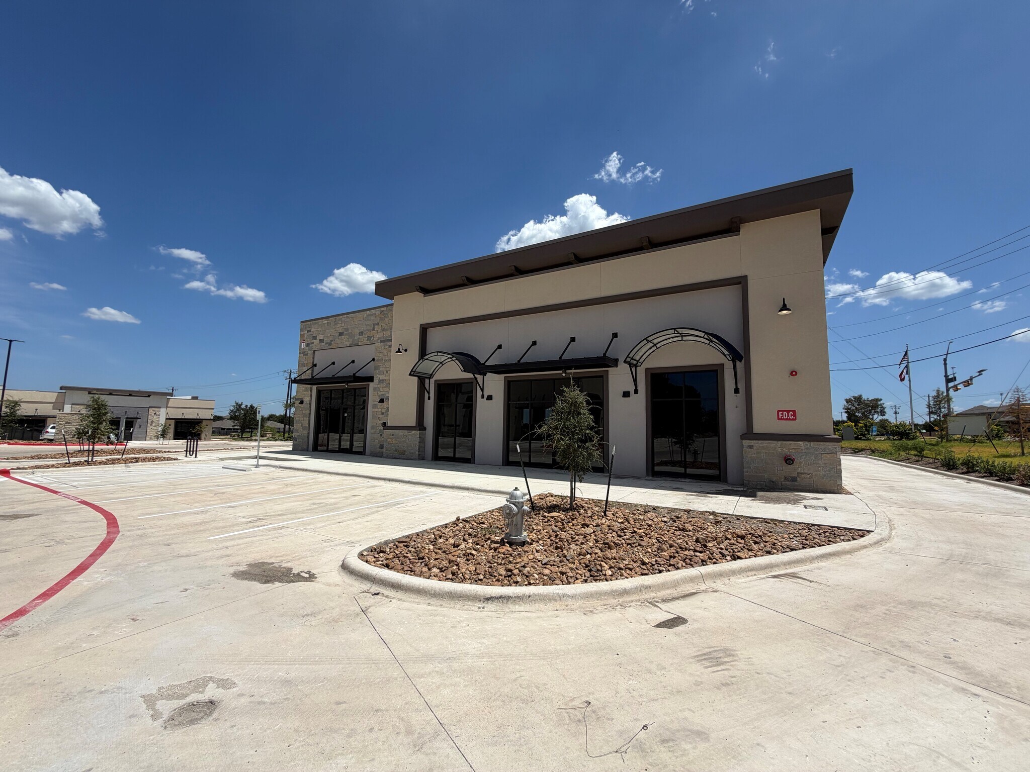 1012 Municipal Dr, Leander, TX à louer Photo de l’immeuble– Image 1 sur 8