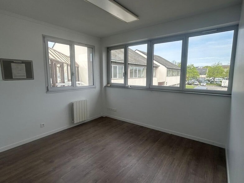 Bureau dans Ploemeur à vendre - Photo de l’immeuble – Image 2 sur 7