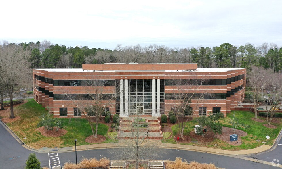 6350 Quadrangle Dr, Chapel Hill, NC à louer - Aérien – Image 2 sur 2