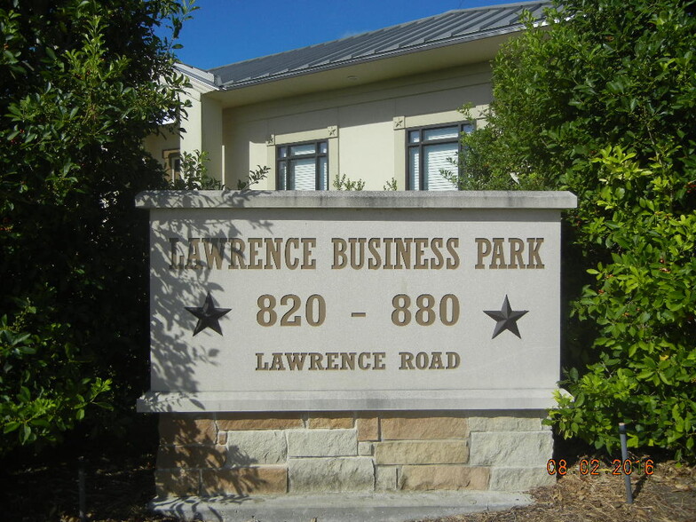 850 Lawrence Rd, League City, TX à louer - Photo de l’immeuble – Image 1 sur 19