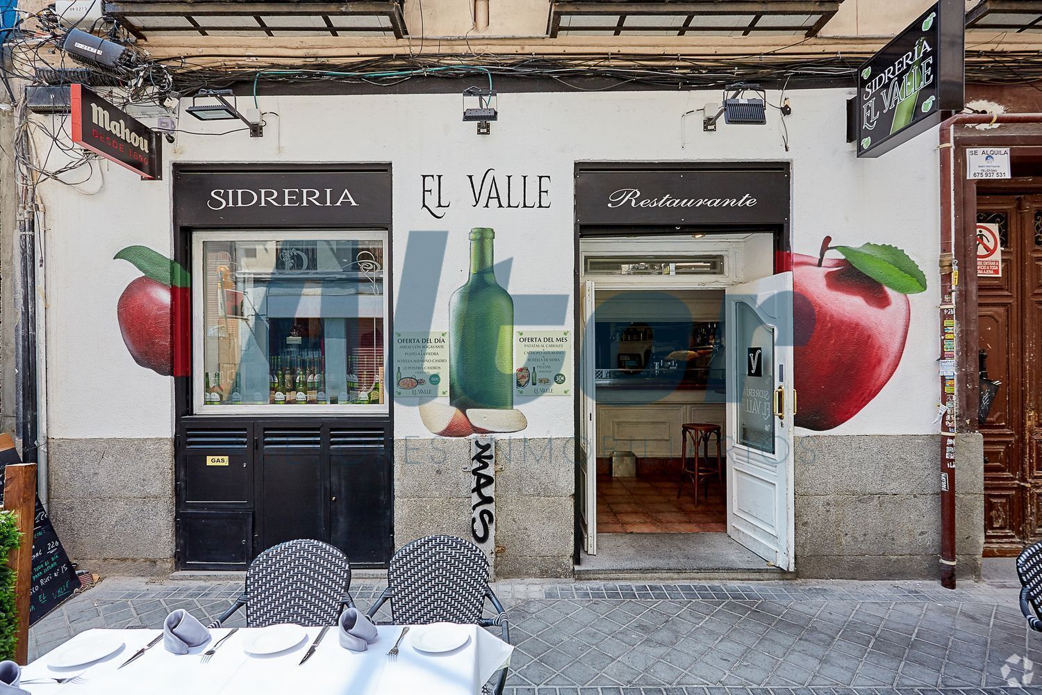 Immeuble residentiel dans Madrid, Madrid à vendre Photo intérieure– Image 1 sur 2
