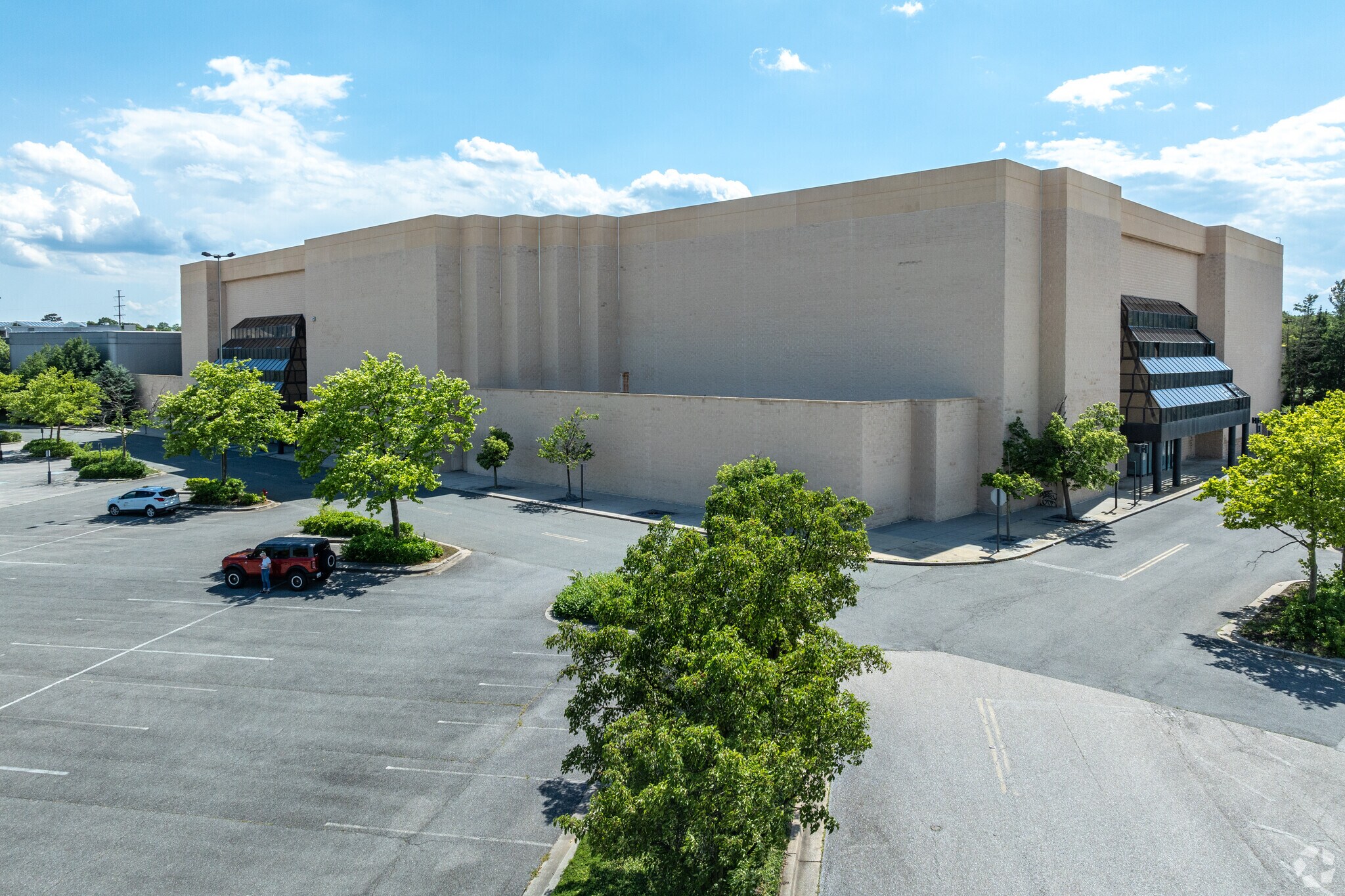 7900 Ritchie Hwy, Glen Burnie, MD à louer Photo principale– Image 1 sur 8