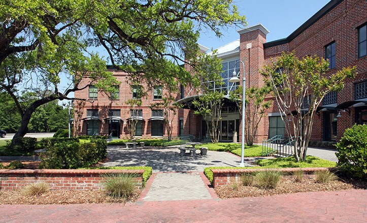 900 Island Park Dr, Charleston, SC à louer - Photo principale – Image 2 sur 21