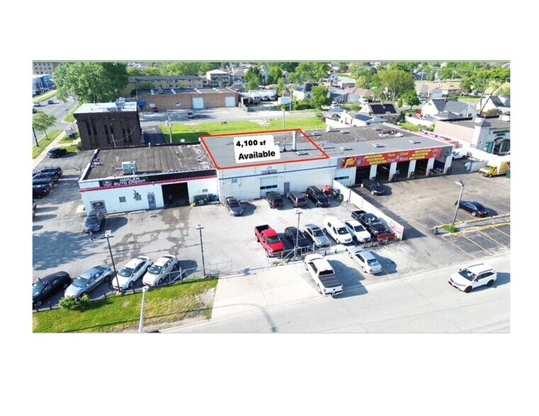 8251 S Harlem Ave, Bridgeview, IL à louer - Photo de l’immeuble – Image 1 sur 5