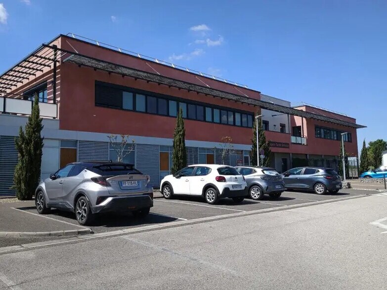 32 A Rue Des Muriers, Sennecey-le-Grand à louer - Photo de l’immeuble – Image 2 sur 5