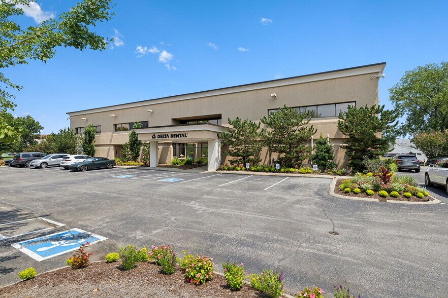 240 Venture Cir, Nashville, TN à vendre - Photo principale – Image 1 sur 7