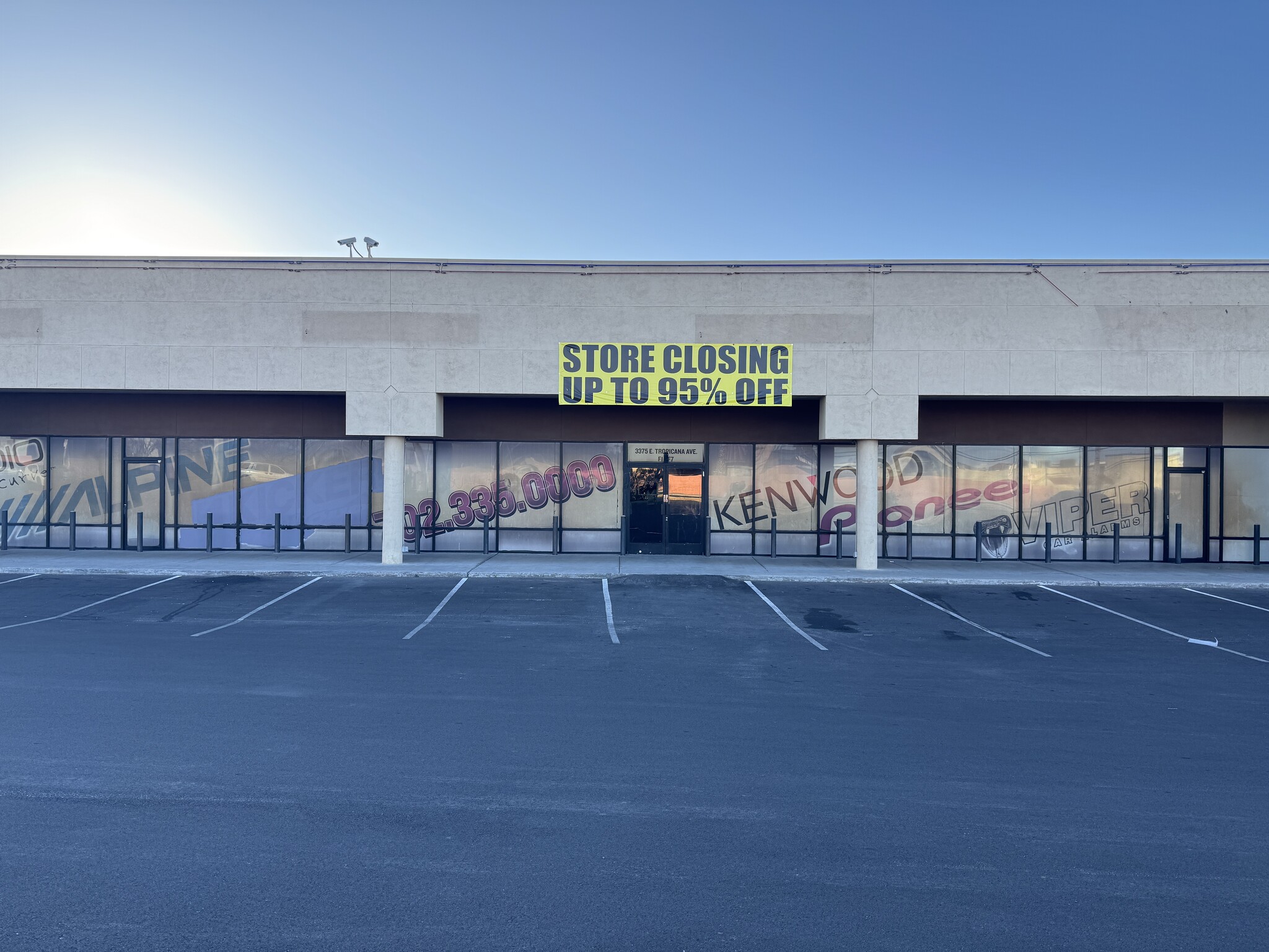 3055 E Tropicana Rd, Las Vegas, NV à louer Photo intérieure– Image 1 sur 1