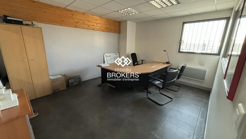 Local d’activités dans Harfleur à louer - Photo intérieure – Image 3 sur 3
