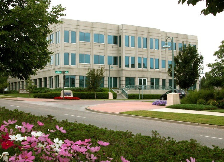 8490 E Crescent Pky, Greenwood Village, CO à louer Photo de l’immeuble– Image 1 sur 14