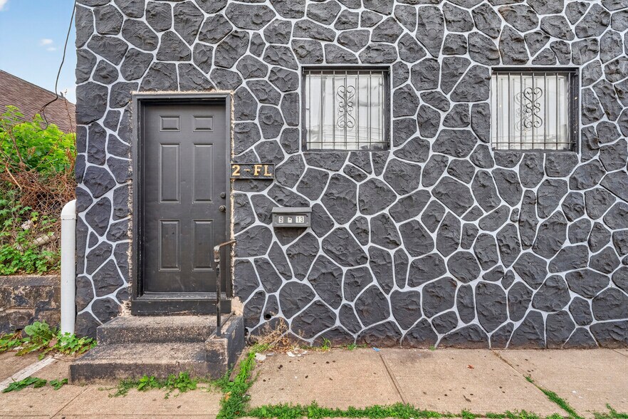 9-13 Morrell St, Elizabeth, NJ à vendre - Photo de l’immeuble – Image 3 sur 44