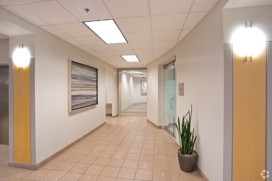 1711 W Greentree Dr, Tempe, AZ à louer - Photo intérieure – Image 3 sur 8