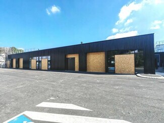 Plus de détails pour Local d'activités à louer