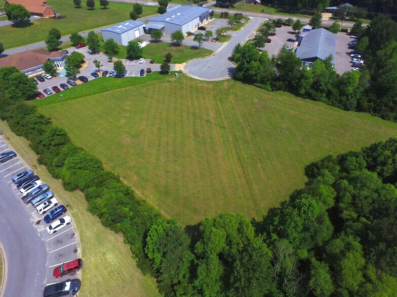 106 Mill End ct, Elizabeth City, NC à vendre - Photo de l’immeuble – Image 3 sur 6