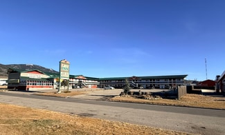 Plus de détails pour 10005 100 St, Grande Cache, AB - Hôtellerie à vendre