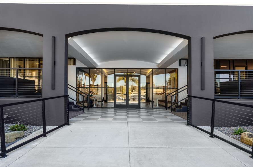 3511 Camino del Rio S, San Diego, CA à louer - Photo de l’immeuble – Image 2 sur 11